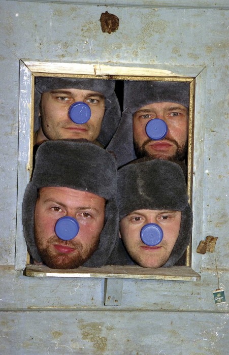 Синие носы. 14 перформансов в бункере. Let it be. 1999