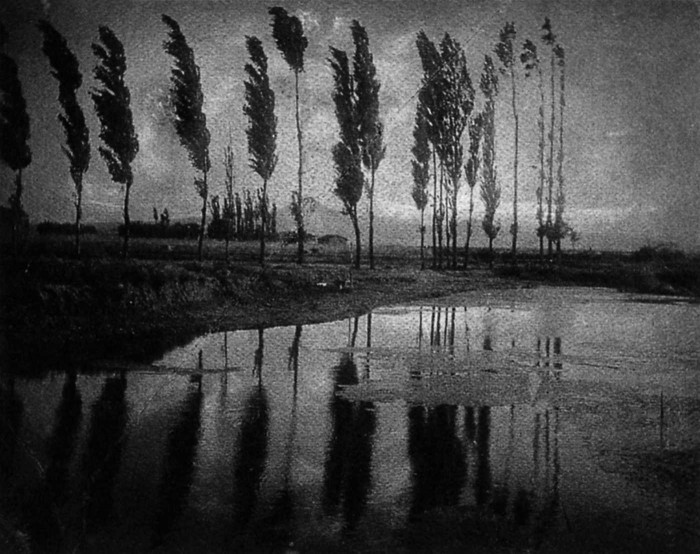 Ортис Эчагуэ. Пейзаж с рекой, 1905 Фото — Fondo Fotográfico, Universidad de Navarra